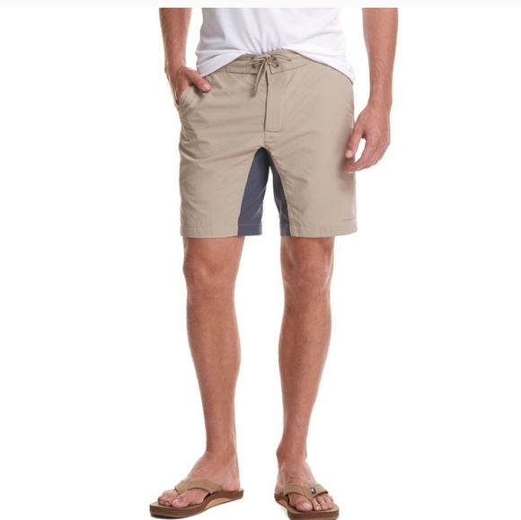 Vineyard Vines Men's Tan and Gray Swim Shorts